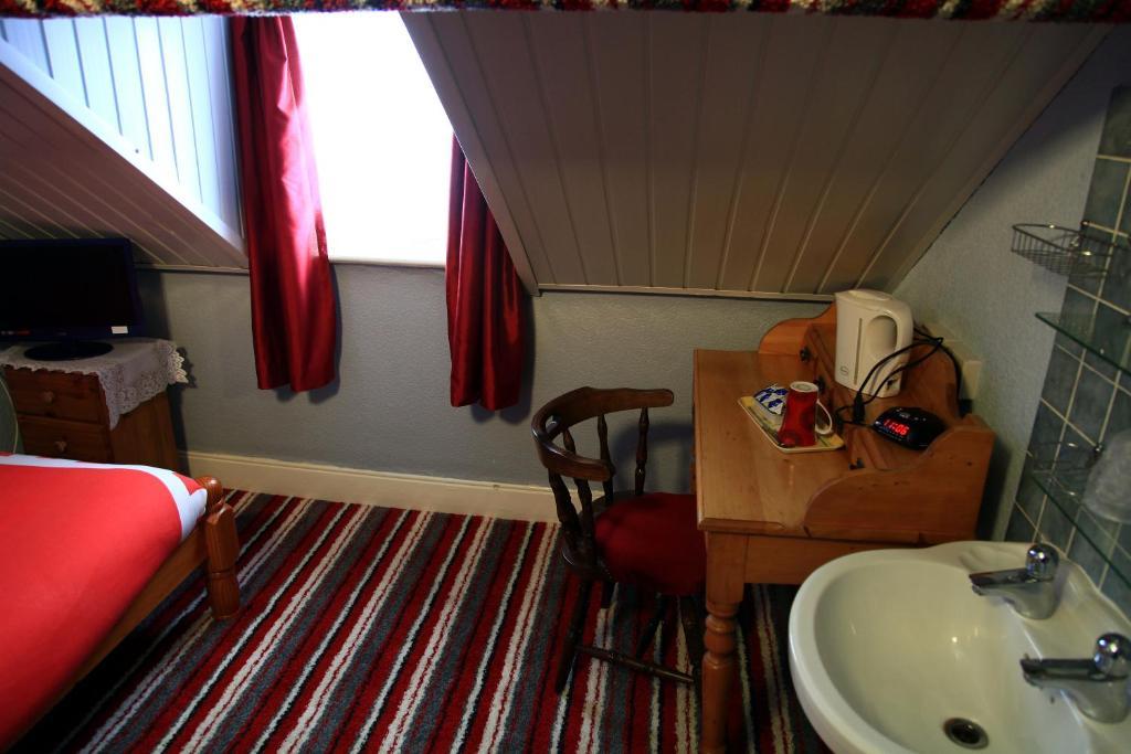 Devon View Guest house 3*